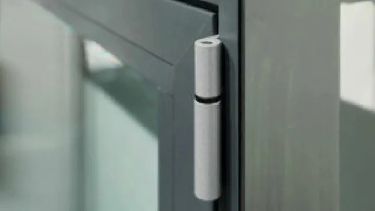 Алюминиевые окна с компланарной створкой от концерна Roto