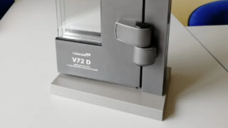 Образцы новой дверной системы Vidnal V72D